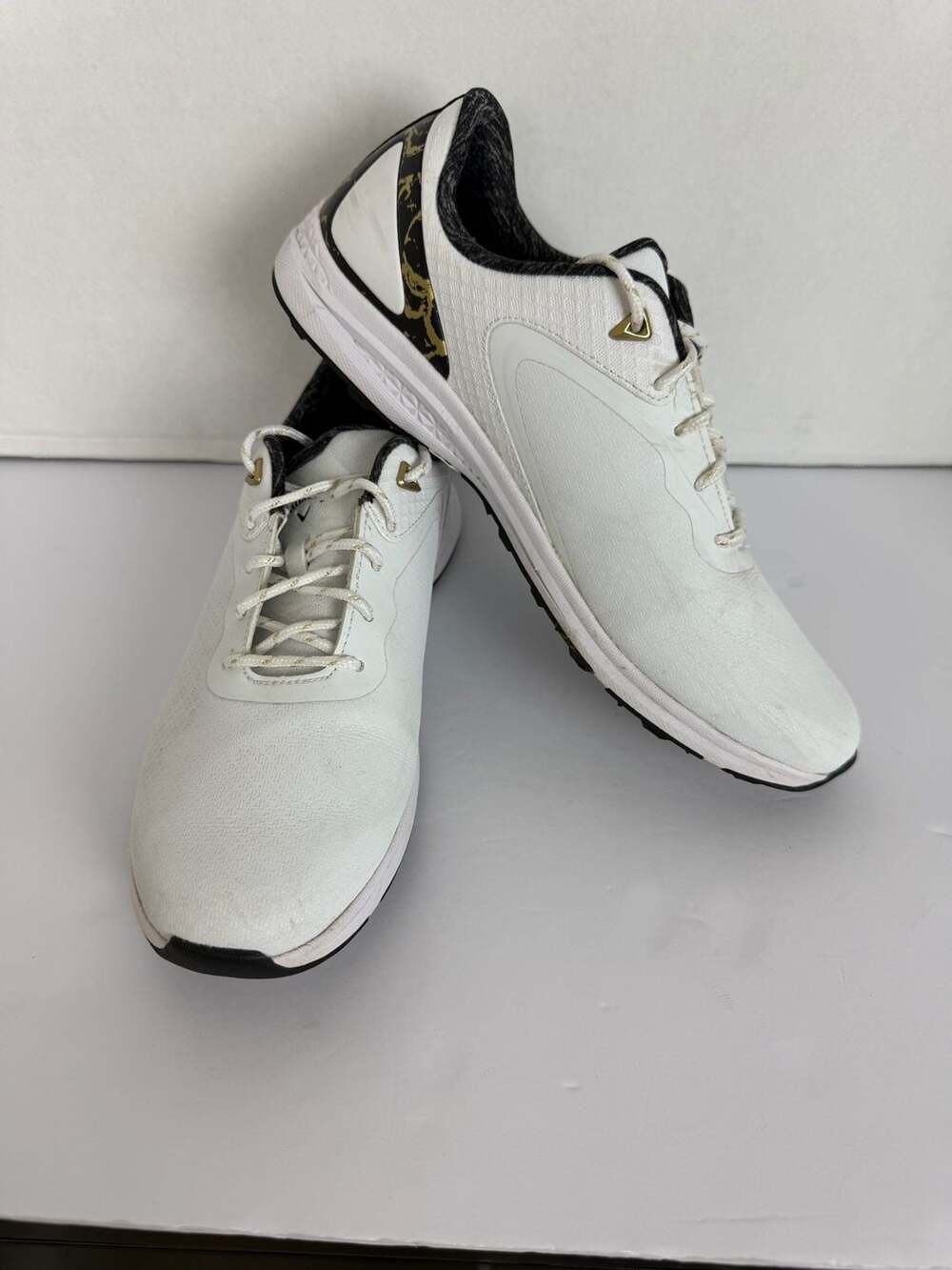 Callaway Women's Coronado v2 SL Athletic Sneaker White and Gold Golf Shoes